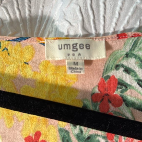 Umgee tropical floral print light pink kimono shawl light weight swim coverup  M - Picture 6 of 9